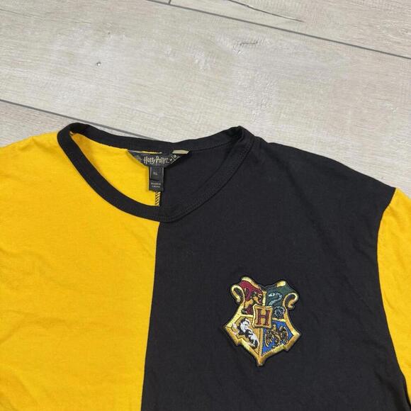 Harry Potter Triwizard Tournament t-shirt LS Mitchell Hogwarts Crest Sz XL Wmns - Picture 3 of 11